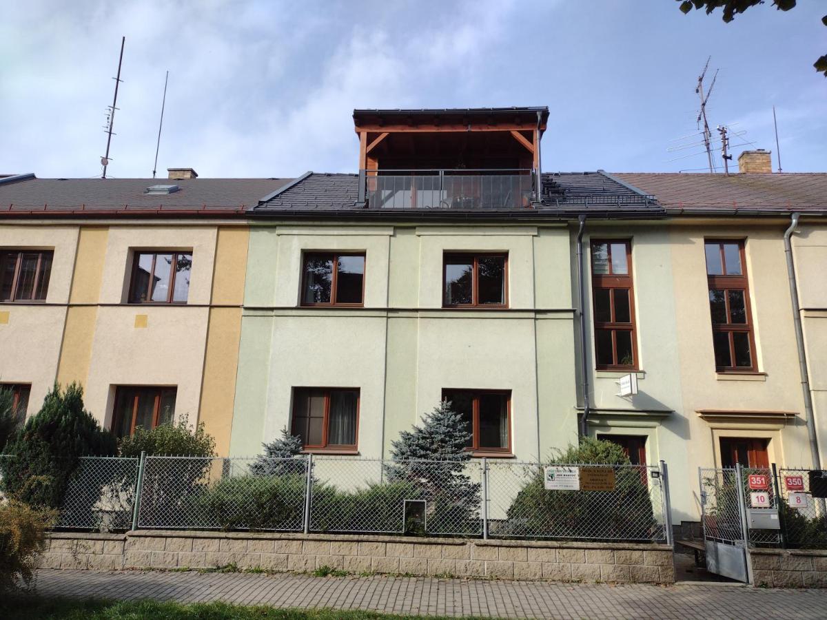 Apartman Kollarovi Ceske Budejovice Exteriör bild